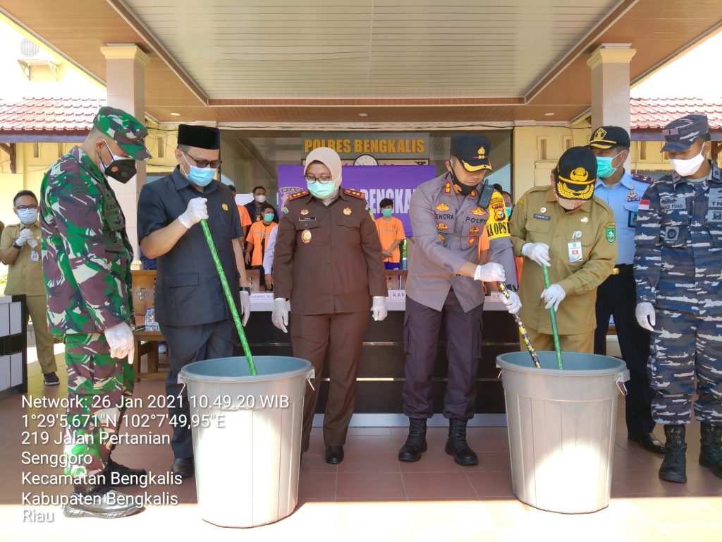 Kapolres bersama Forkopimda Bengkalis Musnakan Barang Bukit Narkotika Jenis Shabu 4 Kg