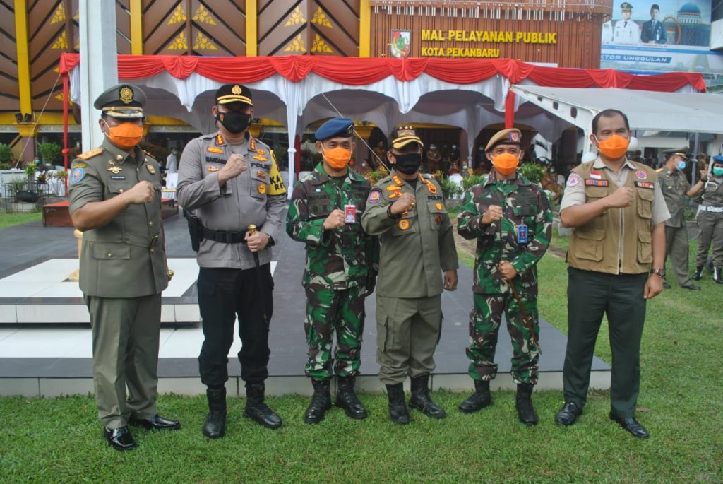 Kapolresta Hadiri Sertijab Kepala Satpol PP Kota Pekanbaru defenitif