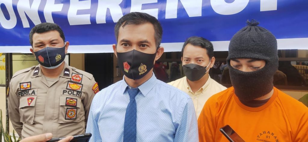 Polsek Pekanbaru Kota Amankan Tersangka Penipuan Uang Setoran Jemaah Umroh