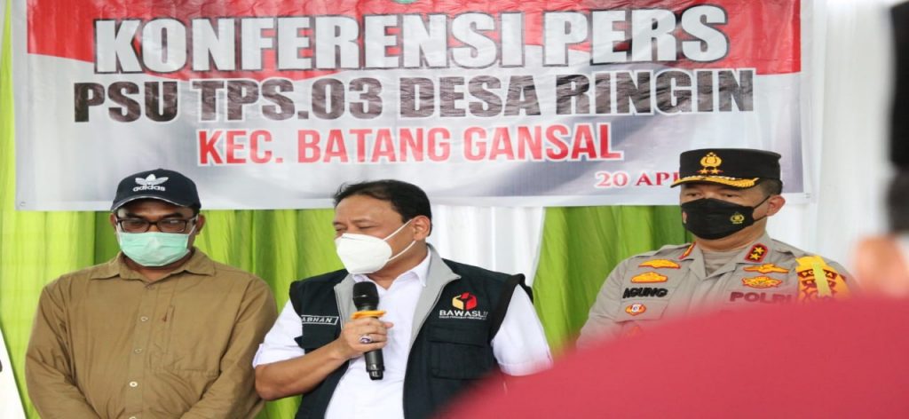 Ketua Bawaslu RI Forkopimda Riau Monitoring Pelaksanaan PSU di Inhu