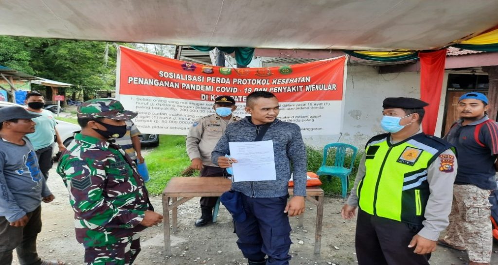 Koptu Parjuni Kembali Gelar Operasi Prokes di Kelurahan Minas Jaya, bersama Anggota Polsek dan Satpol-PP