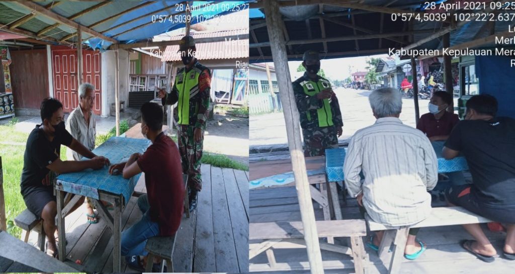 Kodim 0303/Bengkalis Serda K.Sinaga, Giat Sosialisasi dan Pendisiplinan Prokes Pada Masyarakat Desa Lukit