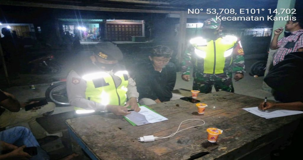 Koramil 11/Pwk Kandis Terus Upaya Beri Pengertian Prokes Kepada Masyarakat Binaannya