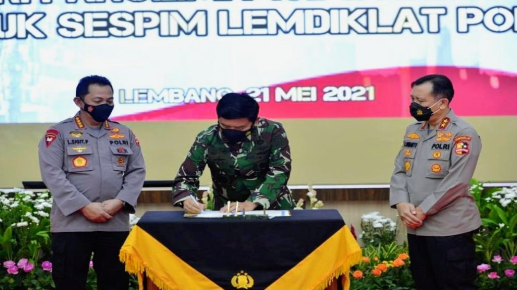 Kompak, Panglima dan Kapolri Kunjungi Lembaga Pendidikan TNI dan Polri