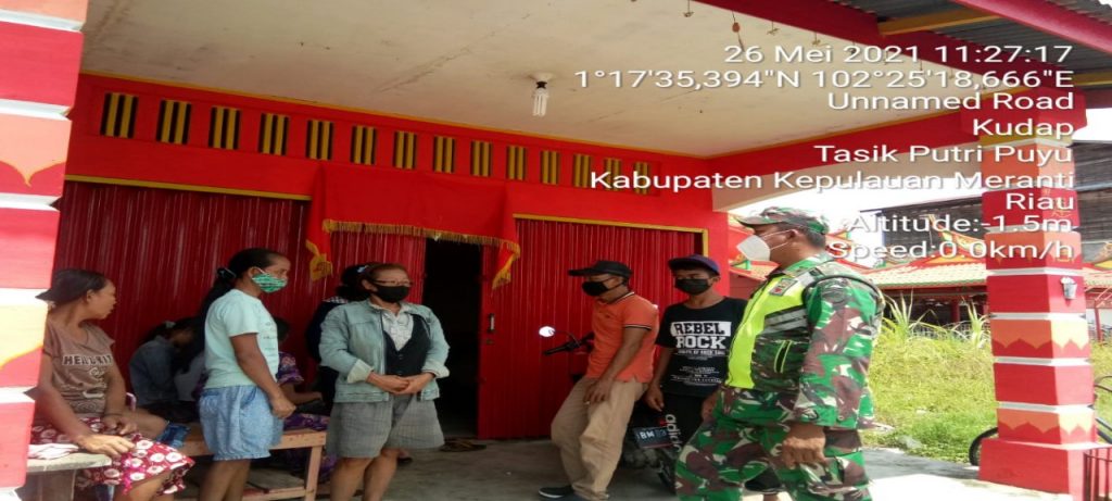 Instruksi Komandan Kodim 0303 Bengkalis, Babinsa :  Terus Beri Contoh Agar Masyarakat Lebih Peduli Terhadap Prokes