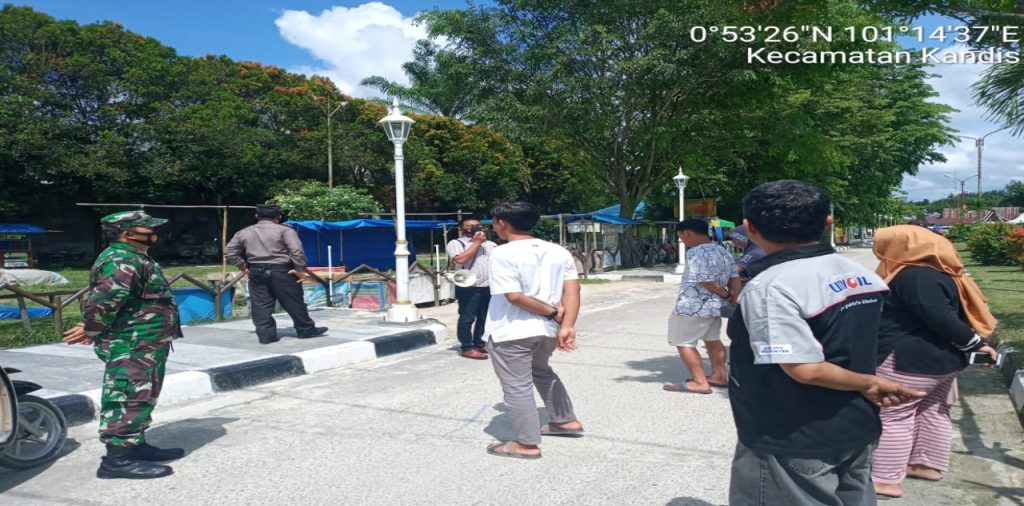 Babinsa : Teguran Kepada Pelanggar Prokes, Gunakan Masker Agar Mencegah Tertular Virus Corona