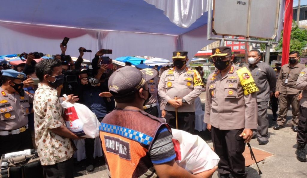 Blusukan Ke Pasar Hingga Dialog Dengan Petugas PPKM, Kabaharkam Polri : Semua Demi Menyelamatkan Masyarakat