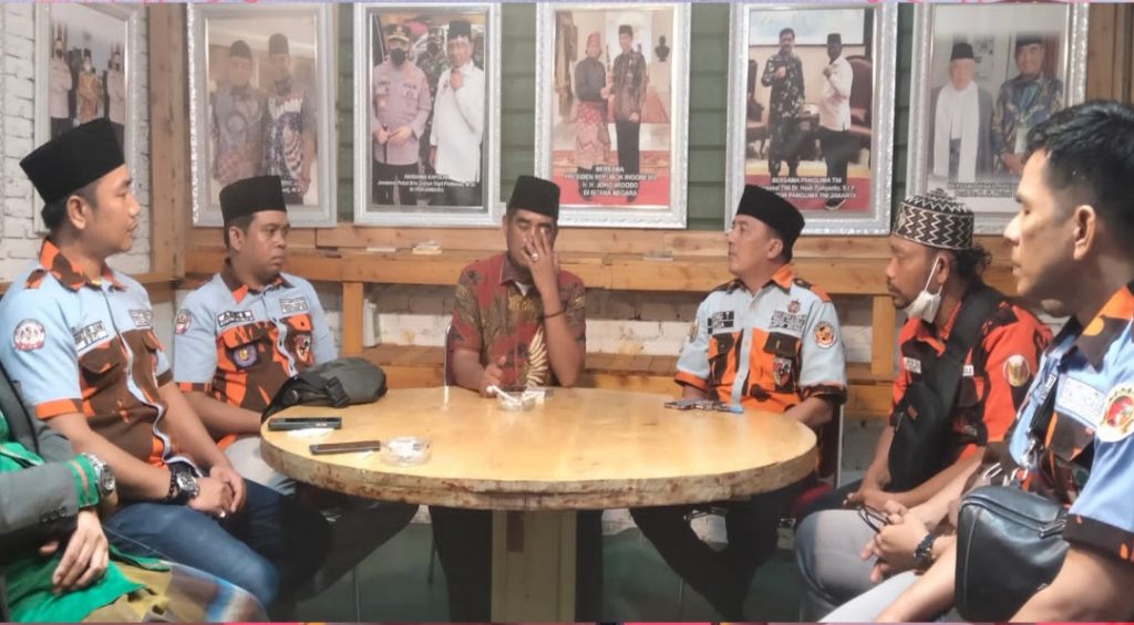 Oyong Tanjung dan Rombongan Silaturahmi kepada Ketua PW Nahdlatul Ulama Riau