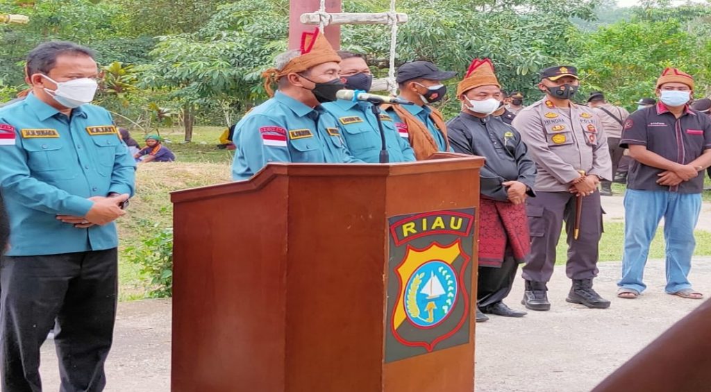 Kapolres Bengkalis Sambut Kunker Forkopimda Riau dalam Rangka Peninjauan Vaksinisasi di Rumah Adat Sakai Riau