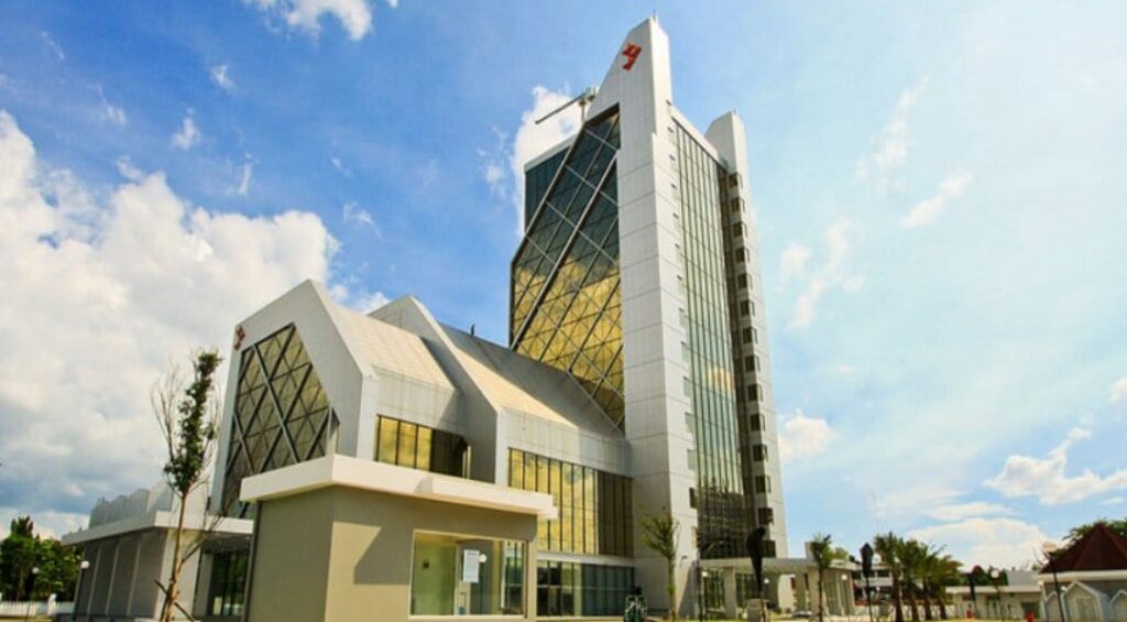 Ditengah Pusaran Korupsi, Dewan Direksi Bank Riau Kepri Disorot Ekonom Riau