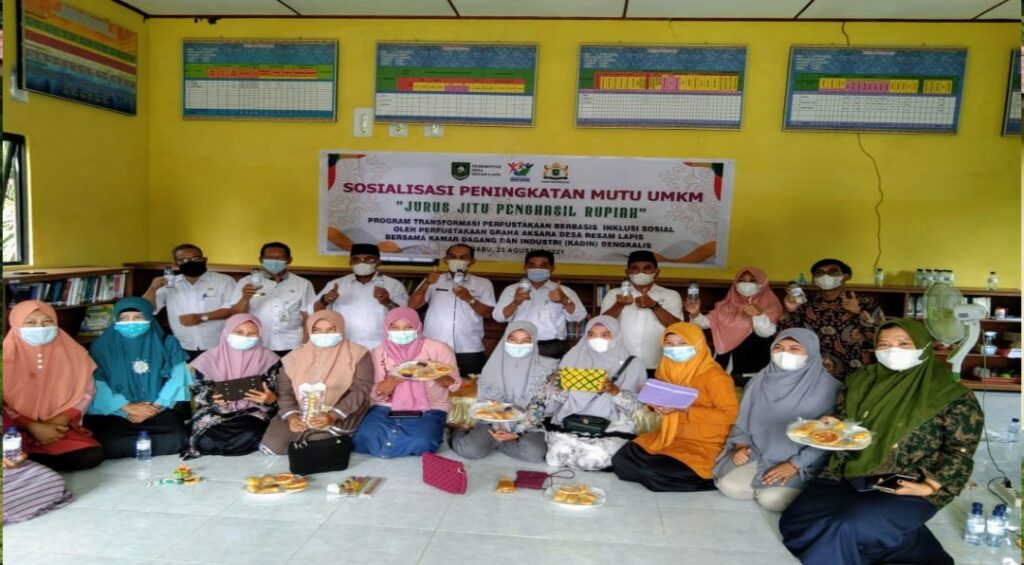 Kadin Bengkalis Datangkan Pakar, Ini Pesan Masuri SH di Depan Para UMKM Desa Resam Lapis