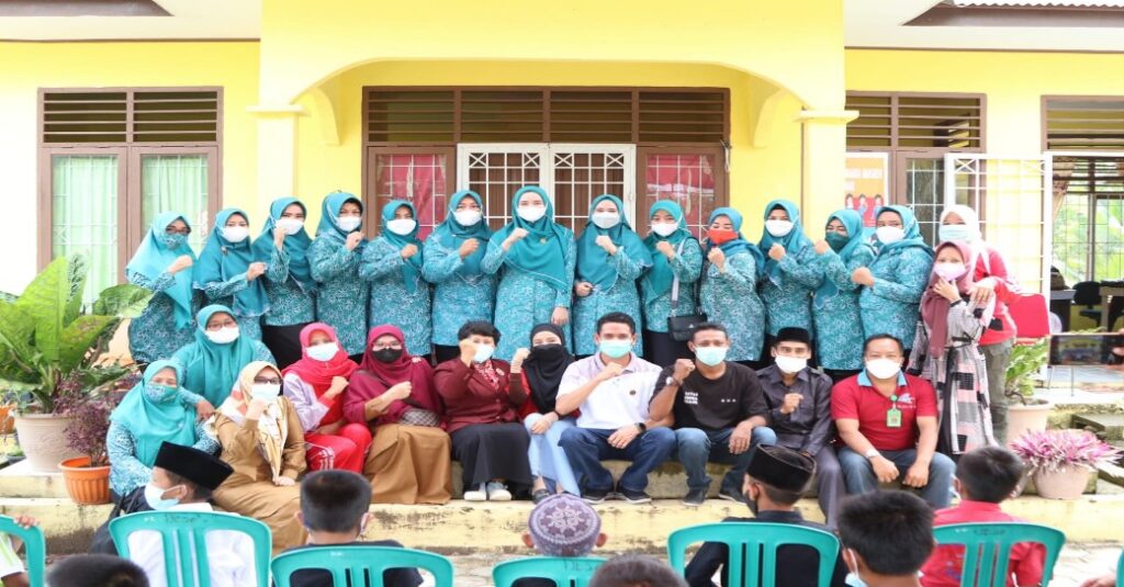 Ketua TP PKK Pelalawan Hadiri Kegiatan Sunat Massal Yang Ditaja Oleh Baznas Dan PPNI Pelalawan