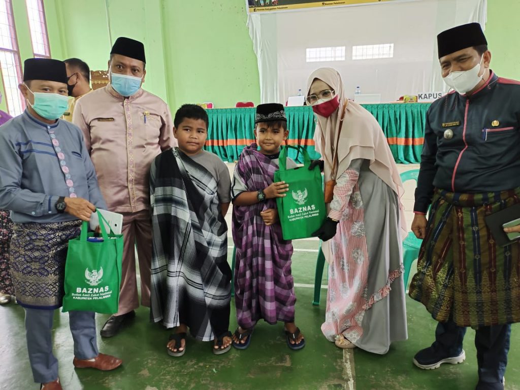 Baznas Bekerja Sama Dengan PPNI Kabupaten Pelalawan Gelar Khitanan Massal di Kecamatan Bandar Petalangan