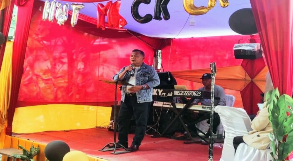 Owner Sekaligus Pengelola 3 Media, Drs. Wahyudi El Panggabean : Romi dan Karmila Terus Berjuang ke Titik Puncak