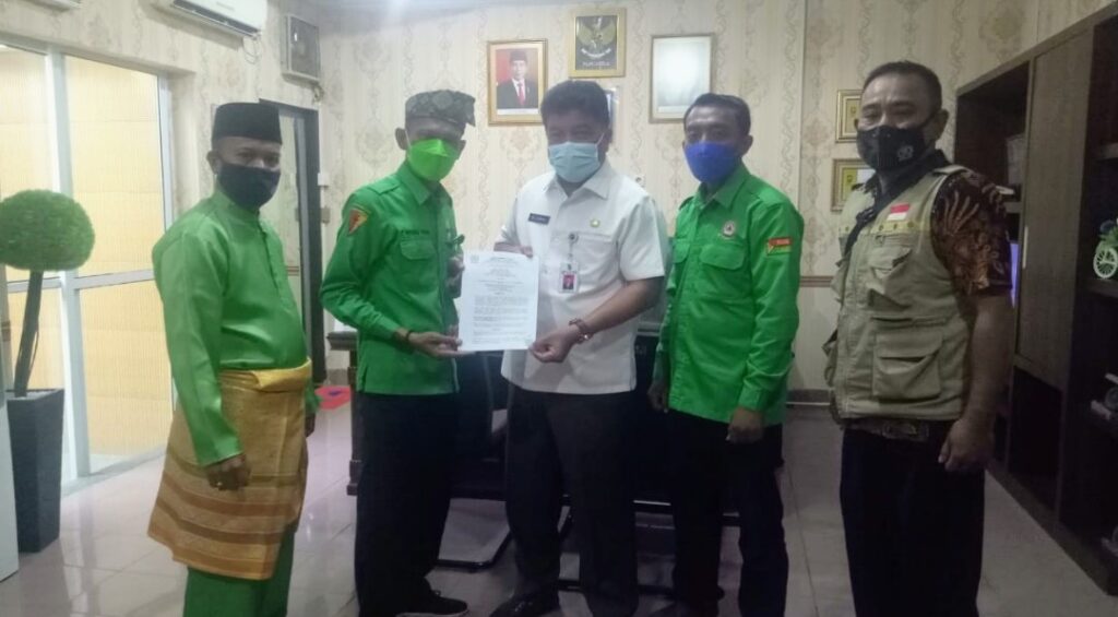 Kadisnaker Pekanbaru Sambut Kunjungan Silaturahmi Datuk Panglimo RMB – LHMR Pekanbaru