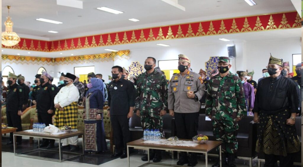 Kapolresta Pekanbaru Hadiri Pengukuhan Penggawa Melayu Riau Periode 2021-2026