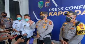 Ket : Kapolda Riau tanggapi keluhan para nelayan terkait konflik di perairan Bagan Siapi-api (foto/Istimewa)