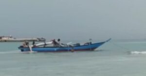 Ket : Terlihat Perahu bantuan pemkab Bangka dimodifikasi jadi perahu Ti selam (Foto/Istimewa)