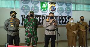 Ket : Irjen Pol Agung Setya Iman Effendi, S.H.,S.I.K.,M.Si konferensi pers usai launching aplikasi Bersama Selamatkan Riau (Foto/Indra)