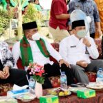 Taks foto : Bupati H. Zukri didampingi oleh Anggota DPRD Kabupaten Pelalawan di Kecamatan Ukui.
