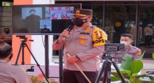 Teks foto : Irjen Pol Agung Setya Imam Effendi mutasi 14 orang perwira Polri di wilayah hukum Polda Riau (istimewa).