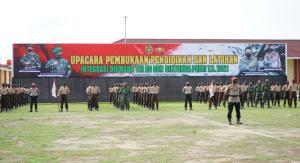 Teks foto : Upacara Pembukaan Pendidikan dan latihan integrasi siswa Dikmaba TNI AD dan Diktukba Polri