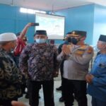 Teks foto : Kapolda Riau mengapresiasi pelaksanaan vaksinasi yang dilakukan Polres Kampar