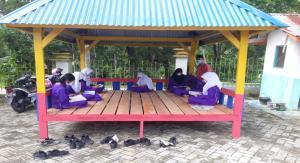 Teks foto : Pojok Baca SMPN 15 Pekanbaru (foto/KEND ZAI).