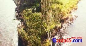 Teks foto : Abrasi Desa Muntai dan Muntai Barat sisi kiri dan kanan menggunakan Dron (foto/Istimewa).