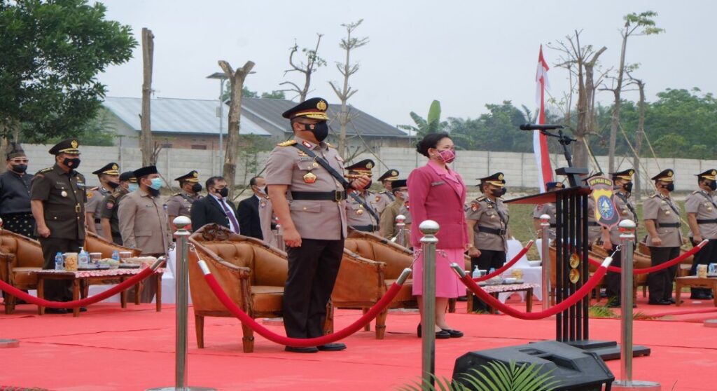 Lantik 449 Bintara Polisi, Kapolda Riau : Jadilah Polisi Yang Bermanfaat