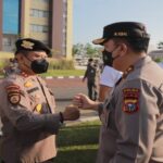 Teks foto : Kapolda Irjen Pol Mohammad Iqbal pimpin menyampaikan pesan menyentuh saat memimpin apel jajaran personel Polda Ria