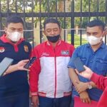Teks Foto : Ketua PMP Teva Iris (Kanan), Walikota LIRA Soecipto (Tengah), Dewan Pengawas Pemuda Milenial Thabrani Al-Indragiri (Kiri). (Foto : KEND ZAI).