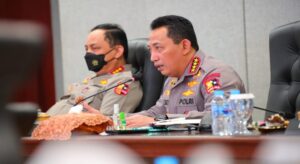 Teks foto : Jenderal Listyo Sigit Prabowo berharap, analisa dan evaluasi ini, seluruh personel kepolisian dapat menyiapkan program terbaik tahun 2022 (Istimewa)
