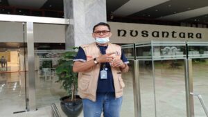 Teks foto : Aktivis Larshen Yunus (Istimewa).