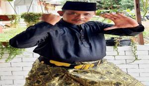 Teks foto : Panji Sumirat