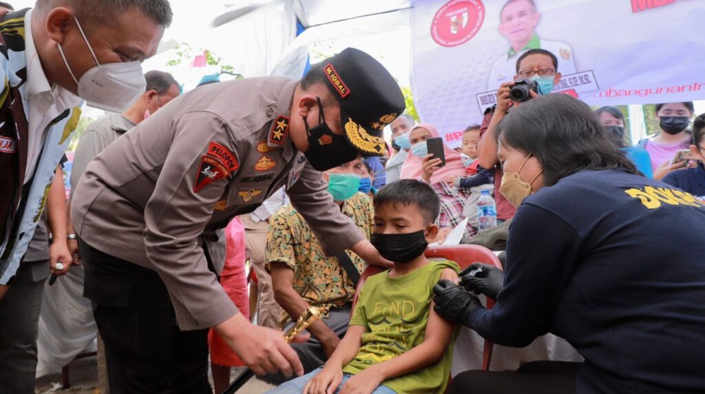 Kerjasama Dengan Polda Riau, DPD IPK Hadirkan Ribuan Masyarakat Untuk Divaksin di Pekanbaru