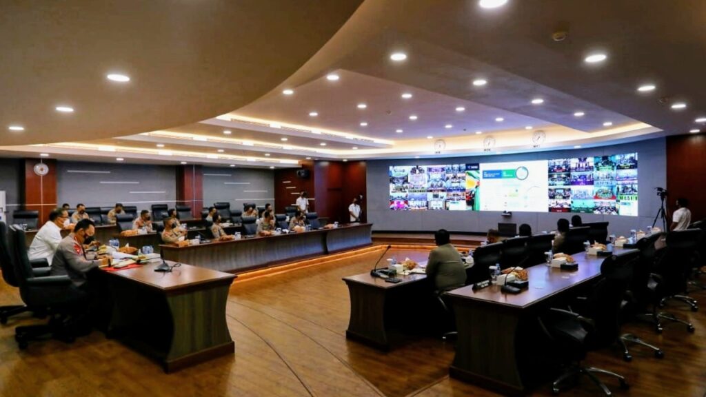 Kapolri Instruksikan Kapolda Pastikan Minyak Goreng Tersedia di Pasar Tradisional dan Modern