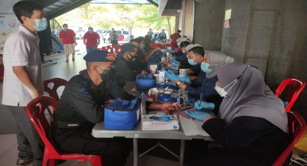 Brimobda Riau Kirimkan 125 Personel Ikuti Donor Darah 4000 Kantong