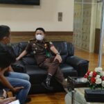 Teks foto : Momen Awak Media Saat Wawancara Dengan Kasi Intel Kejari Pekanbaru, Lasargi Marel, SH MH, Senin, 14 Maret 2022. (Foto/KEND ZAI)