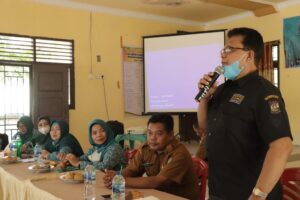 Teks foto : Ketua Pokja I Hj. Helmi dalam acara sosialisasi terhadap penyalahgunaan narkoba tingkat Kabupatena Kampar 2022 (dok.Diskominfo Kampar)