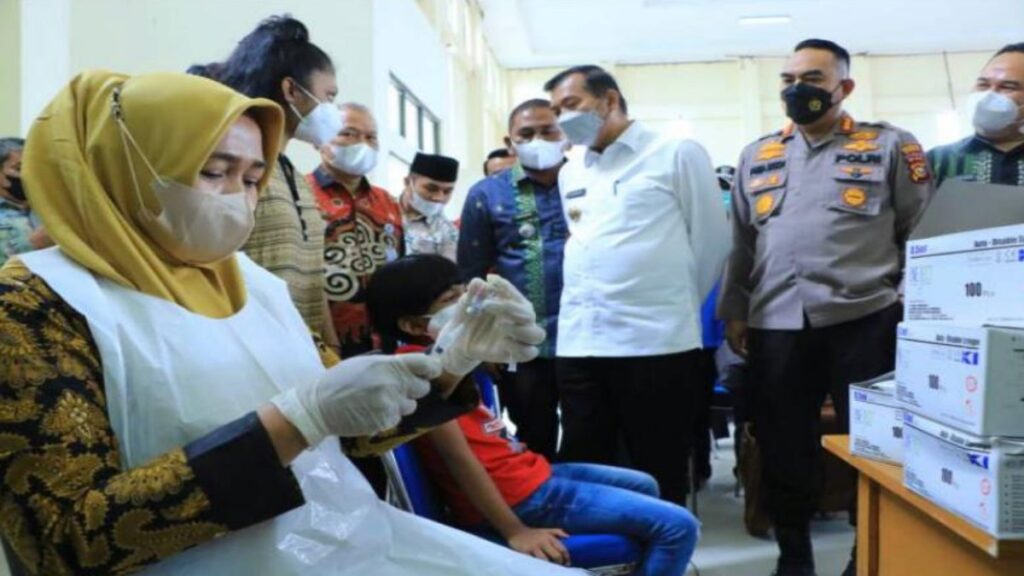 Jelang Idul Fitri 1443 H, Polresta Pekanbaru Gelar 1 Juta Vaksin Bersama PWNU