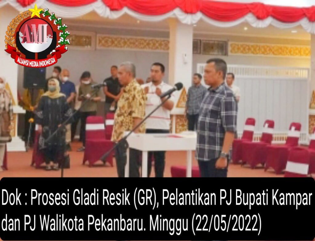 Muflihun dan H Kamsol Ikuti Prosesi Gladi Resik Pelantikan PJ Walikota Pekanbaru dan PJ Bupati Kampar