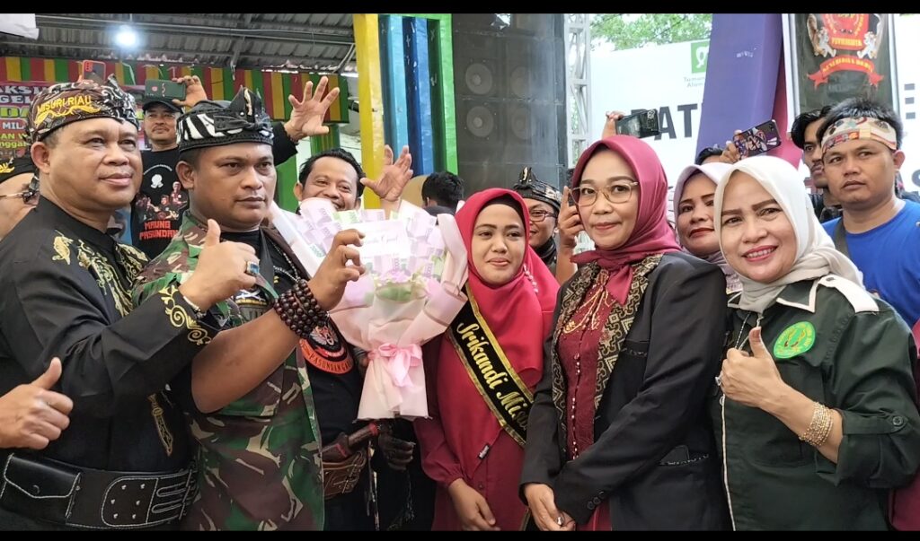 HUT Sunda Gaoel Ke 5 Dengan Gebyar Pagelaran Seni Budaya Sunda 