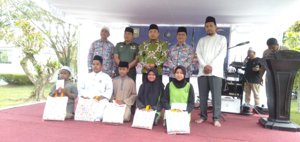 Wakil Bupati Siak Husni Merza, Isi Tausiyah Peringatan Isra Mi’rajb Di Musallah RSUD Siak