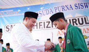 Ketua DPRD Kabupaten Siak Indra Gunawan,SE Menghadiri Wisuda SMP Tahfizh Nurul Furqon, Di Rawang Air Putih