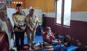 Ketua DPRD Kabupaten Banyuasin Berikan perlindungan Jaminan Kecelakaan Kerja & Kematian serta serahkan 70 juta bagi Nelayan meninggal kecelakaan kerja
