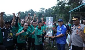 Wabup Siak Husni Harap Turnamen Sepak Bola Antar RT Rutin di Gelar