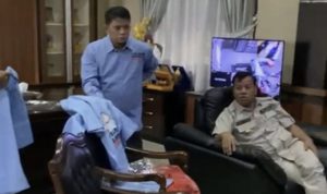 Miris! Diduga Ruang Kerja Bupati Kuansing Berubah Fungsi Sebagai Tempat Pemenangan Capres 02