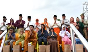 Dandim 0301 Pekanbaru Didampingi Ketua Persit Hadiri Ziarah Makam Marhum Pekan dan Petang Belimau