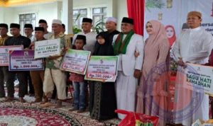 Bupati Pelalawan Berbuka Bersama dengan Kaum Dhuafa dan Anak Yatim